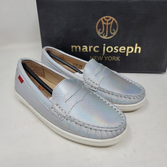 Marc Joseph New York Other - MARC JOSEPH NEW YORK Unisex Boys/Girls Leather Loafers Silver White Size 11.5 M